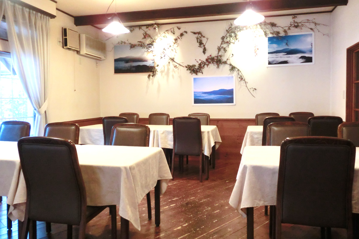 メインダイニング